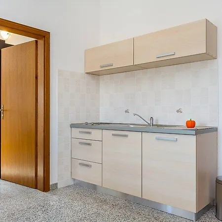 Apartments Ori Pula Exterior photo