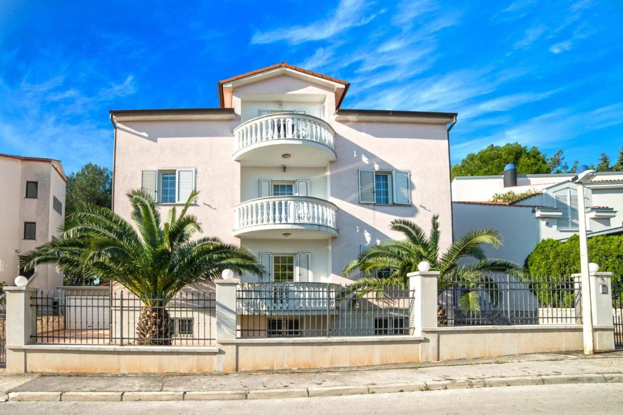 Ori Holiday home *